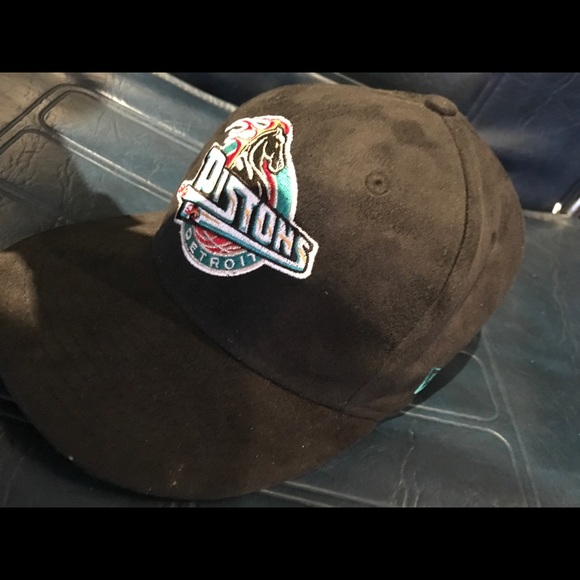 mitchell and ness leather strapback